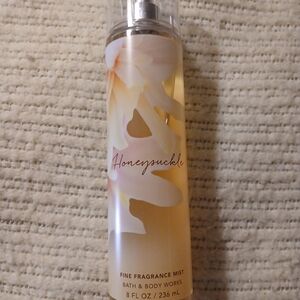 Bath & Body Works Honeysuckle Fragrance Mist - Cream & Silver Accents